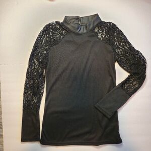 No-brand Women's Black Shirt size XS